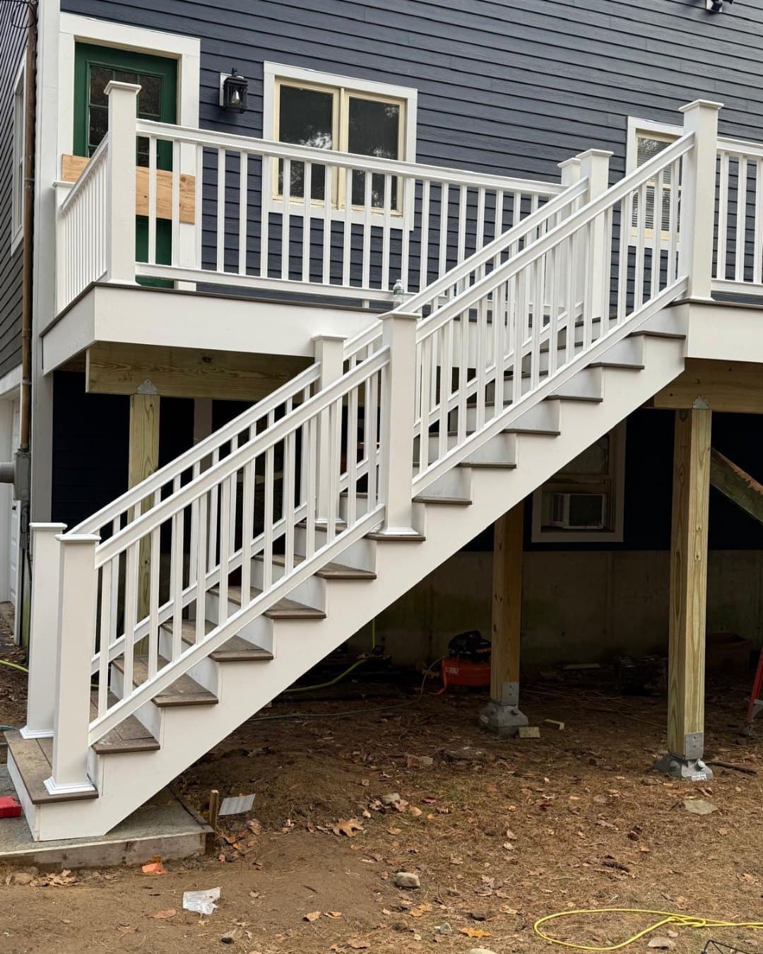 Deck & Staircase Carpentry – Massachusetts
